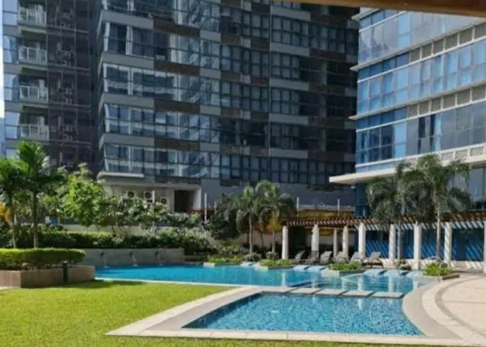 Uptown Parksuites Bgc